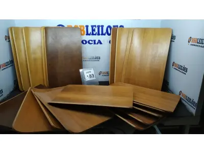 LOTE 183 - 20 PEÇAS DE MADEIRA. (NO ESTADO) ATENÇÃO! FAZER A VISITAÇÃO ANTES DE ARREMATAR, NÃO SABEMOS SE FUNCIONA, LEILÃO NÃO TEM GARANTIA E NEM DEVOLUÇÃO, SUJEITO A POSSÍVEIS AVARIAS VISÍVEIS/OCULTAS E/OU AUSÊNCIA DE COMPONENTES.