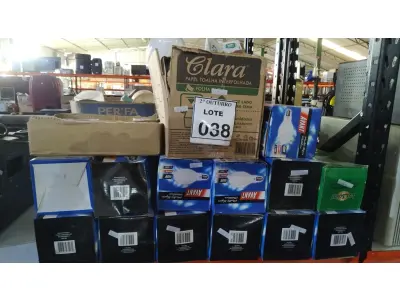 LOTE 038 - 01 LOTE COM GRANDE QUANTIDADE DE LÂMPADAS E BOCAIS DE MARCAS E MODELOS DIVERSOS. (NO ESTADO) ATENÇÃO! FAZER A VISITAÇÃO ANTES DE ARREMATAR, NÃO SABEMOS SE FUNCIONA, LEILÃO NÃO TEM GARANTIA E NEM DEVOLUÇÃO, SUJEITO A POSSÍVEIS AVARIAS VISÍVEIS/OCULTAS E/OU AUSÊNCIA DE COMPONENTES.