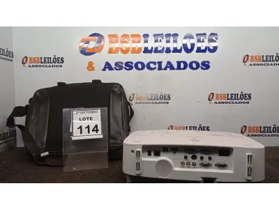 LOTE 114 - 01 PROJETOR MARCA NEC. (NO ESTADO) ATENÇÃO! FAZER A VISITAÇÃO ANTES DE ARREMATAR, NÃO SABEMOS SE FUNCIONA, LEILÃO NÃO TEM GARANTIA E NEM DEVOLUÇÃO, SUJEITO A POSSÍVEIS AVARIAS VISÍVEIS/OCULTAS E/OU AUSÊNCIA DE COMPONENTES.
