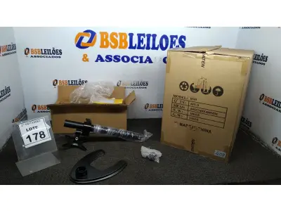 LOTE 178 - 01 CAIXA COM 06 SUPORTES PARA MONITORES MARCA DATEN. (NO ESTADO) ATENÇÃO! FAZER A VISITAÇÃO ANTES DE ARREMATAR, NÃO SABEMOS SE FUNCIONA, LEILÃO NÃO TEM GARANTIA E NEM DEVOLUÇÃO, SUJEITO A POSSÍVEIS AVARIAS VISÍVEIS/OCULTAS E/OU AUSÊNCIA DE COMPONENTES.