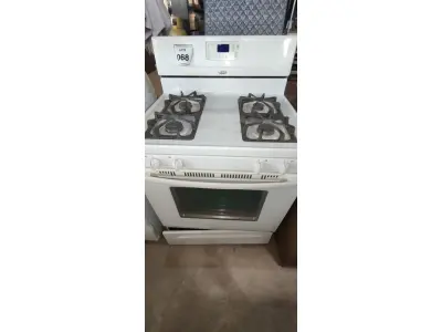 LOTE 068 - 01 FOGÃO WHIRPOOL 127VOLTS. (NO ESTADO EM QUE SE ENCONTRA. SUJEITO A AVARIAS OCULTAS/VISÍVEIS.) AV9930S