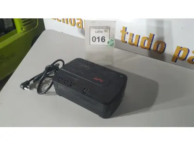 LOTE 016 - 01 NOBREAK BACK APC ES-550. (NO ESTADO EM QUE SE ENCONTRA. SUJEITO A AVARIAS OCULTAS/VISÍVEIS.)
