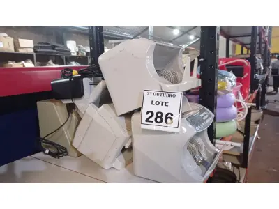 LOTE 286 - 03 MÁQUINAS DE CONTAR CÉDULAS, 01 SCANNER MARCA KODAK E 01 IMPRESSORA MARCA PANASONIC. (NO ESTADO) ATENÇÃO! FAZER A VISITAÇÃO ANTES DE ARREMATAR, NÃO SABEMOS SE FUNCIONA, LEILÃO NÃO TEM GARANTIA E NEM DEVOLUÇÃO, SUJEITO A POSSÍVEIS AVARIAS VISÍVEIS/OCULTAS E/OU AUSÊNCIA DE COMPONENTES.