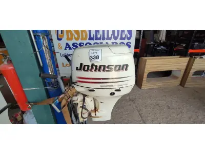 LOTE 338 - 01 MOTOR DE BARCO. (NO ESTADO) ATENÇÃO! FAZER A VISITAÇÃO ANTES DE ARREMATAR, NÃO SABEMOS SE FUNCIONA, LEILÃO NÃO TEM GARANTIA E NEM DEVOLUÇÃO, SUJEITO A POSSÍVEIS AVARIAS VISÍVEIS/OCULTAS E/OU AUSÊNCIA DE COMPONENTES.