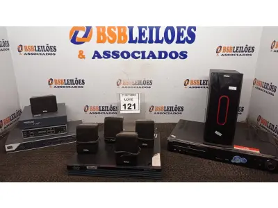 LOTE 121 - 01  HOME THEATER COM 06 CAIXAS MARCA PHILCO, 03 ROTEADORES E 01 SWITCH. (NO ESTADO) ATENÇÃO! FAZER A VISITAÇÃO ANTES DE ARREMATAR, NÃO SABEMOS SE FUNCIONA, LEILÃO NÃO TEM GARANTIA E NEM DEVOLUÇÃO, SUJEITO A POSSÍVEIS AVARIAS VISÍVEIS/OCULTAS E/OU AUSÊNCIA DE COMPONENTES.