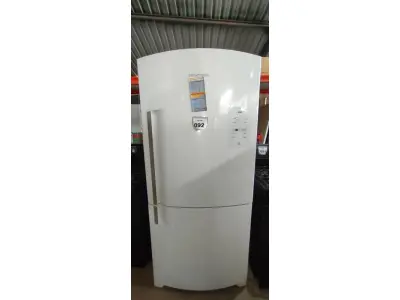 LOTE 092 - 01 GELADEIRA BRASTEMP ATIVE FROST FREE 220 VOLTS. (NO ESTADO EM QUE SE ENCONTRA. SUJEITO A AVARIAS OCULTAS/VISÍVEIS.) BH1505A