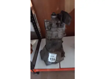 LOTE 159 - 01 CÂMBIO DE CHEVETTE. (NO ESTADO) ATENÇÃO! FAZER A VISITAÇÃO ANTES DE ARREMATAR, NÃO SABEMOS SE FUNCIONA, LEILÃO NÃO TEM GARANTIA E NEM DEVOLUÇÃO, SUJEITO A POSSÍVEIS AVARIAS VISÍVEIS/OCULTAS E/OU AUSÊNCIA DE COMPONENTES.