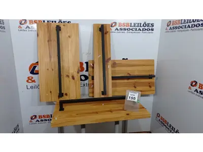 LOTE 155 - 03 TÁBUAS DE MADEIRA COM FERRO FIXO DE APROXIMADAMENTE 0,97X050 CM E 01 TÁBUA DE MADEIRA DE 0,97X0,22 CM. (NO ESTADO) ATENÇÃO! FAZER A VISITAÇÃO ANTES DE ARREMATAR, NÃO SABEMOS SE FUNCIONA, LEILÃO NÃO TEM GARANTIA E NEM DEVOLUÇÃO, SUJEITO A POSSÍVEIS AVARIAS VISÍVEIS/OCULTAS E/OU AUSÊNCIA DE COMPONENTES.