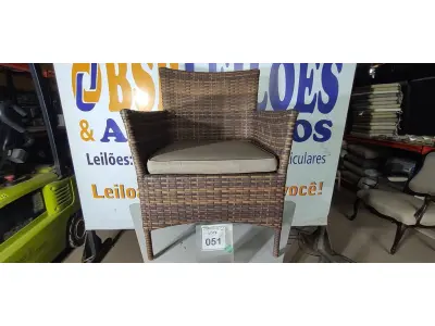 LOTE 051 - 01 CADEIRA DE JARDIM. (NO ESTADO EM QUE SE ENCONTRA. SUJEITO A AVARIAS OCULTAS/VISÍVEIS.) BF8660R
