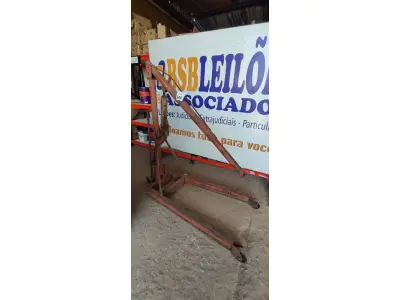 LOTE 340 - 01 GIRAFINHA. (NO ESTADO) ATENÇÃO! FAZER A VISITAÇÃO ANTES DE ARREMATAR, NÃO SABEMOS SE FUNCIONA, LEILÃO NÃO TEM GARANTIA E NEM DEVOLUÇÃO, SUJEITO A POSSÍVEIS AVARIAS VISÍVEIS/OCULTAS E/OU AUSÊNCIA DE COMPONENTES.