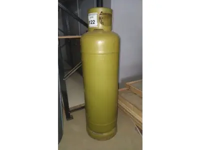 LOTE 122 - 01 BOTIJÃO DE GÁS VAZIO P45. (NO ESTADO EM QUE SE ENCONTRA. SUJEITO A AVARIAS OCULTAS/VISÍVEIS.)
