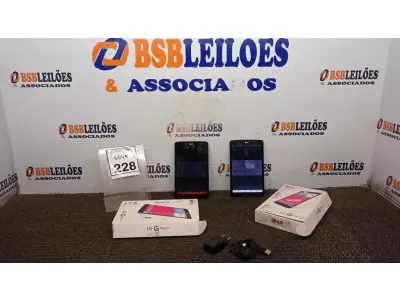 LOTE 228 - 02 TABLETS MODELO GPAD 8.0 4G MARCA LG. (NO ESTADO) ATENÇÃO! FAZER A VISITAÇÃO ANTES DE ARREMATAR, NÃO SABEMOS SE FUNCIONA, LEILÃO NÃO TEM GARANTIA E NEM DEVOLUÇÃO, SUJEITO A POSSÍVEIS AVARIAS VISÍVEIS/OCULTAS E/OU AUSÊNCIA DE COMPONENTES.