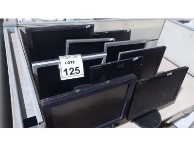LOTE 125 - 09 MONITORES DE MARCAS E MODELOS DIVERSO. (NO ESTADO) ATENÇÃO! FAZER A VISITAÇÃO ANTES DE ARREMATAR, NÃO SABEMOS SE FUNCIONA, LEILÃO NÃO TEM GARANTIA E NEM DEVOLUÇÃO, SUJEITO A POSSÍVEIS AVARIAS VISÍVEIS/OCULTAS E/OU AUSÊNCIA DE COMPONENTES.