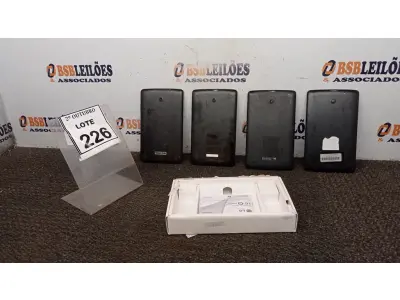 LOTE 226 - 04 TABLETS MARCA LG (NO ESTADO) ATENÇÃO! FAZER A VISITAÇÃO ANTES DE ARREMATAR, NÃO SABEMOS SE FUNCIONA, LEILÃO NÃO TEM GARANTIA E NEM DEVOLUÇÃO, SUJEITO A POSSÍVEIS AVARIAS VISÍVEIS/OCULTAS E/OU AUSÊNCIA DE COMPONENTES.