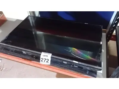 LOTE 272 - 03 TVS LCD 42’’ MARCAS LG E PHILCO. (NO ESTADO) ATENÇÃO! FAZER A VISITAÇÃO ANTES DE ARREMATAR, NÃO SABEMOS SE FUNCIONA, LEILÃO NÃO TEM GARANTIA E NEM DEVOLUÇÃO, SUJEITO A POSSÍVEIS AVARIAS VISÍVEIS/OCULTAS E/OU AUSÊNCIA DE COMPONENTES.
