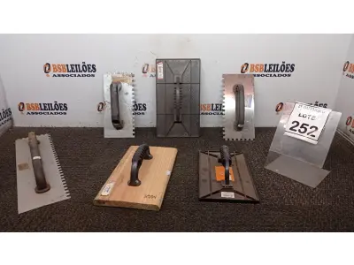 LOTE 252 - 06 DESEMPENADEIRAS DE MODELOS DIVERSOS. (NO ESTADO) ATENÇÃO! FAZER A VISITAÇÃO ANTES DE ARREMATAR, NÃO SABEMOS SE FUNCIONA, LEILÃO NÃO TEM GARANTIA E NEM DEVOLUÇÃO, SUJEITO A POSSÍVEIS AVARIAS VISÍVEIS/OCULTAS E/OU AUSÊNCIA DE COMPONENTES.