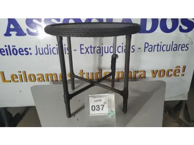 LOTE 037 - 01 MESA DE CANTO. (NO ESTADO EM QUE SE ENCONTRA. SUJEITO A AVARIAS OCULTAS/VISÍVEIS.) AV9396T