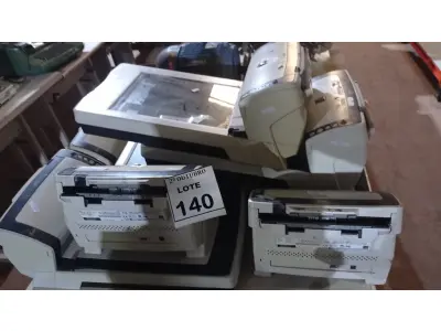 LOTE 140 - 05 SCANNERS MARCA FUJITSU. (NO ESTADO) ATENÇÃO! FAZER A VISITAÇÃO ANTES DE ARREMATAR, NÃO SABEMOS SE FUNCIONA, LEILÃO NÃO TEM GARANTIA E NEM DEVOLUÇÃO, SUJEITO A POSSÍVEIS AVARIAS VISÍVEIS/OCULTAS E/OU AUSÊNCIA DE COMPONENTES.