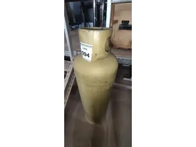 LOTE 094 - 01 BOTIJÃO DE GÁS VAZIO P45. (NO ESTADO EM QUE SE ENCONTRA. SUJEITO A AVARIAS OCULTAS/VISÍVEIS.)