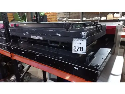 LOTE 278 - 04 PAINÉIS DE PROPAGANDA. (NO ESTADO) ATENÇÃO! FAZER A VISITAÇÃO ANTES DE ARREMATAR, NÃO SABEMOS SE FUNCIONA, LEILÃO NÃO TEM GARANTIA E NEM DEVOLUÇÃO, SUJEITO A POSSÍVEIS AVARIAS VISÍVEIS/OCULTAS E/OU AUSÊNCIA DE COMPONENTES.