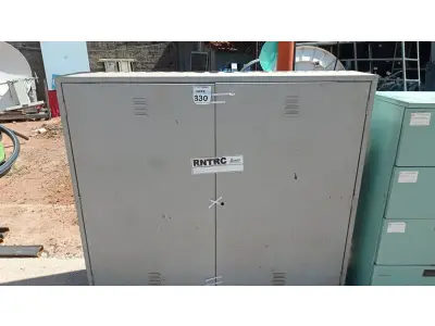 LOTE 330 - 01 CAIXA DE QUADRO ELÉTRICO PREDIAL. (NO ESTADO) ATENÇÃO! FAZER A VISITAÇÃO ANTES DE ARREMATAR, NÃO SABEMOS SE FUNCIONA, LEILÃO NÃO TEM GARANTIA E NEM DEVOLUÇÃO, SUJEITO A POSSÍVEIS AVARIAS VISÍVEIS/OCULTAS E/OU AUSÊNCIA DE COMPONENTES.