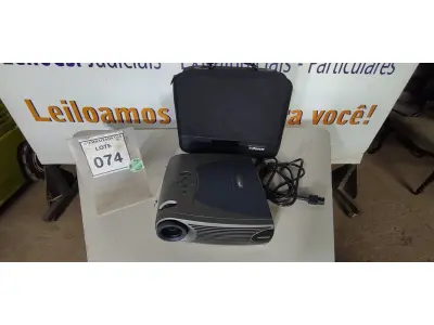 LOTE 074 - 01 PROJETOR INFOCUS LP350 COM BOLSA BIVOLTS. (NO ESTADO EM QUE SE ENCONTRA. SUJEITO A AVARIAS OCULTAS/VISÍVEIS.) CS1001225