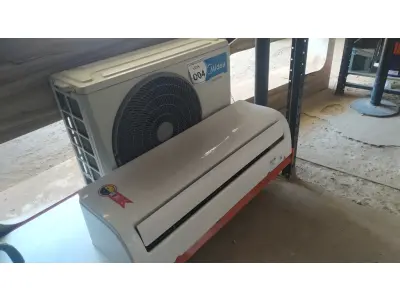 LOTE 004 - 01 AR CONDICIONADO MIDEA INVERTER SEM CONTROLE 18.000 BTUS. (NO ESTADO EM QUE SE ENCONTRA. SUJEITO A AVARIAS OCULTAS/VISÍVEIS.) BH1462J