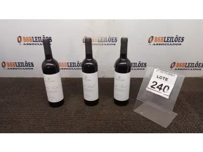 LOTE 240 - 03 GARRAFAS DE VINHO FINO TINTO SECO VALA REAL DE 750ML SAFRA 2019. (NO ESTADO) ATENÇÃO! FAZER A VISITAÇÃO ANTES DE ARREMATAR, NÃO SABEMOS SE FUNCIONA, LEILÃO NÃO TEM GARANTIA E NEM DEVOLUÇÃO, SUJEITO A POSSÍVEIS AVARIAS VISÍVEIS/OCULTAS E/OU AUSÊNCIA DE COMPONENTES.