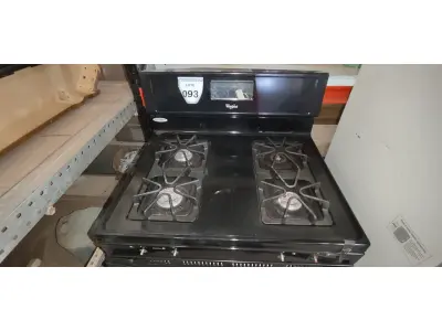 LOTE 093 - 01 FOGÃO WHIRPOOL 127VOLTS. (NO ESTADO EM QUE SE ENCONTRA. SUJEITO A AVARIAS OCULTAS/VISÍVEIS.) BF8529A