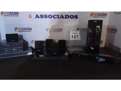 LOTE 121 - 01  HOME THEATER COM 06 CAIXAS MARCA PHILCO, 03 ROTEADORES E 01 SWITCH. (NO ESTADO) ATENÇÃO! FAZER A VISITAÇÃO ANTES DE ARREMATAR, NÃO SABEMOS SE FUNCIONA, LEILÃO NÃO TEM GARANTIA E NEM DEVOLUÇÃO, SUJEITO A POSSÍVEIS AVARIAS VISÍVEIS/OCULTAS E/OU AUSÊNCIA DE COMPONENTES.