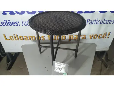 LOTE 037 - 01 MESA DE CANTO. (NO ESTADO EM QUE SE ENCONTRA. SUJEITO A AVARIAS OCULTAS/VISÍVEIS.) AV9396T