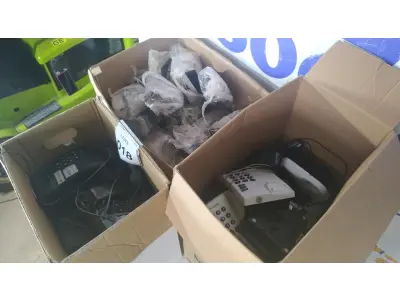 LOTE 018 - 01 LOTE COM  TELEFONES.  (NO ESTADO EM QUE SE ENCONTRA. SUJEITO A AVARIAS OCULTAS/VISÍVEIS.)