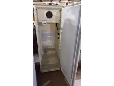 LOTE 299 - 01 CÂMARA DE GERMINAÇÃO MODELO TE-401 MARCA TECNAL. (NO ESTADO) ATENÇÃO! FAZER A VISITAÇÃO ANTES DE ARREMATAR, NÃO SABEMOS SE FUNCIONA, LEILÃO NÃO TEM GARANTIA E NEM DEVOLUÇÃO, SUJEITO A POSSÍVEIS AVARIAS VISÍVEIS/OCULTAS E/OU AUSÊNCIA DE COMPONENTES.