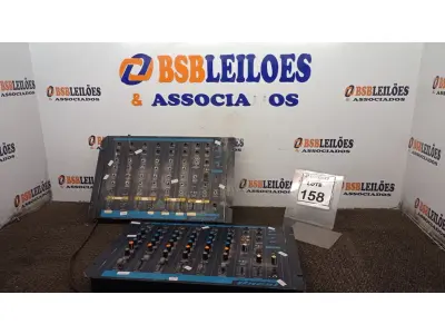 LOTE 158 - 02 MESAS DE SOM MARCA ONEAL. (NO ESTADO) ATENÇÃO! FAZER A VISITAÇÃO ANTES DE ARREMATAR, NÃO SABEMOS SE FUNCIONA, LEILÃO NÃO TEM GARANTIA E NEM DEVOLUÇÃO, SUJEITO A POSSÍVEIS AVARIAS VISÍVEIS/OCULTAS E/OU AUSÊNCIA DE COMPONENTES.