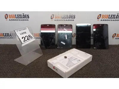 LOTE 226 - 04 TABLETS MARCA LG (NO ESTADO) ATENÇÃO! FAZER A VISITAÇÃO ANTES DE ARREMATAR, NÃO SABEMOS SE FUNCIONA, LEILÃO NÃO TEM GARANTIA E NEM DEVOLUÇÃO, SUJEITO A POSSÍVEIS AVARIAS VISÍVEIS/OCULTAS E/OU AUSÊNCIA DE COMPONENTES.