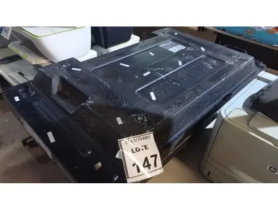 LOTE 147 - 02 TELÕES DE PROPAGANDA LCD 46’’ MARCA SANSUNG. (NO ESTADO) ATENÇÃO! FAZER A VISITAÇÃO ANTES DE ARREMATAR, NÃO SABEMOS SE FUNCIONA, LEILÃO NÃO TEM GARANTIA E NEM DEVOLUÇÃO, SUJEITO A POSSÍVEIS AVARIAS VISÍVEIS/OCULTAS E/OU AUSÊNCIA DE COMPONENTES.