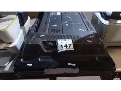 LOTE 147 - 02 TELÕES DE PROPAGANDA LCD 46’’ MARCA SANSUNG. (NO ESTADO) ATENÇÃO! FAZER A VISITAÇÃO ANTES DE ARREMATAR, NÃO SABEMOS SE FUNCIONA, LEILÃO NÃO TEM GARANTIA E NEM DEVOLUÇÃO, SUJEITO A POSSÍVEIS AVARIAS VISÍVEIS/OCULTAS E/OU AUSÊNCIA DE COMPONENTES.