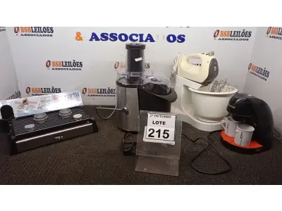 LOTE 215 - 01 CHURRASQUEIRA ELÉTRICA DE MESA MARCA BRABANTINA, 01 BATEDEIRA MARCA PHILIPS WALITA, 01 CENTRIFUGA DE ALIMENTOS MARCA MONDIAL E 01 CAFETEIRA MARCA CADENCE. (NO ESTADO) ATENÇÃO! FAZER A VISITAÇÃO ANTES DE ARREMATAR, NÃO SABEMOS SE FUNCIONA, LEILÃO NÃO TEM GARANTIA E NEM DEVOLUÇÃO, SUJEITO A POSSÍVEIS AVARIAS VISÍVEIS/OCULTAS E/OU AUSÊNCIA DE COMPONENTES.