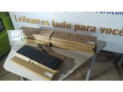 LOTE 012 - 10 TECLADOS DE COMPUTADOR. (NO ESTADO EM QUE SE ENCONTRA. SUJEITO A AVARIAS OCULTAS/VISÍVEIS.)