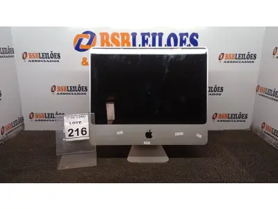 LOTE 216 - 01 IMAC APPLE. (NO ESTADO) ATENÇÃO! FAZER A VISITAÇÃO ANTES DE ARREMATAR, NÃO SABEMOS SE FUNCIONA, LEILÃO NÃO TEM GARANTIA E NEM DEVOLUÇÃO, SUJEITO A POSSÍVEIS AVARIAS VISÍVEIS/OCULTAS E/OU AUSÊNCIA DE COMPONENTES.