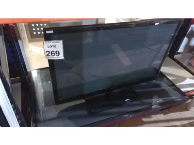 LOTE 269 - 02 TVS LCD DE 60’’ E 42’’. (NO ESTADO) ATENÇÃO! FAZER A VISITAÇÃO ANTES DE ARREMATAR, NÃO SABEMOS SE FUNCIONA, LEILÃO NÃO TEM GARANTIA E NEM DEVOLUÇÃO, SUJEITO A POSSÍVEIS AVARIAS VISÍVEIS/OCULTAS E/OU AUSÊNCIA DE COMPONENTES.