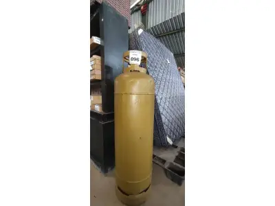 LOTE 096 - 01 BOTIJÃO DE GÁS VAZIO P45. . (NO ESTADO EM QUE SE ENCONTRA. SUJEITO A AVARIAS OCULTAS/VISÍVEIS.)