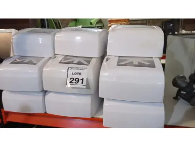 LOTE 291 - 01 LOTE COM VÁRIOS DISPENSES DE PAPEL. (NO ESTADO) ATENÇÃO! FAZER A VISITAÇÃO ANTES DE ARREMATAR, NÃO SABEMOS SE FUNCIONA, LEILÃO NÃO TEM GARANTIA E NEM DEVOLUÇÃO, SUJEITO A POSSÍVEIS AVARIAS VISÍVEIS/OCULTAS E/OU AUSÊNCIA DE COMPONENTES.