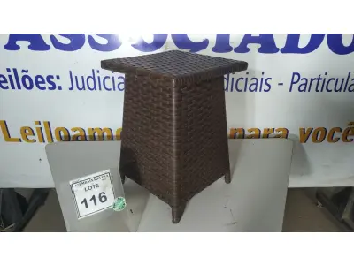 LOTE 116 - 01 MESA DE CANTO. (NO ESTADO EM QUE SE ENCONTRA. SUJEITO A AVARIAS OCULTAS/VISÍVEIS.) BH1654D