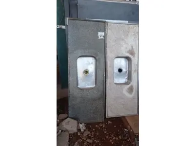 LOTE 319 - 02 PIAS EM MÁRMORE E CUBA EM INOX. (NO ESTADO) ATENÇÃO! FAZER A VISITAÇÃO ANTES DE ARREMATAR, NÃO SABEMOS SE FUNCIONA, LEILÃO NÃO TEM GARANTIA E NEM DEVOLUÇÃO, SUJEITO A POSSÍVEIS AVARIAS VISÍVEIS/OCULTAS E/OU AUSÊNCIA DE COMPONENTES.