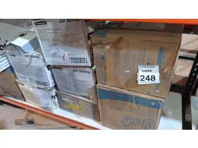 LOTE 248 - 01 LOTE COM GRANDE QUANTIDADE DE DISPENSES DE ÁLCOOL EM GEL. (NO ESTADO) ATENÇÃO! FAZER A VISITAÇÃO ANTES DE ARREMATAR, NÃO SABEMOS SE FUNCIONA, LEILÃO NÃO TEM GARANTIA E NEM DEVOLUÇÃO, SUJEITO A POSSÍVEIS AVARIAS VISÍVEIS/OCULTAS E/OU AUSÊNCIA DE COMPONENTES.