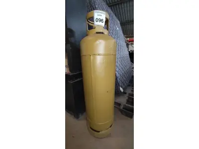 LOTE 096 - 01 BOTIJÃO DE GÁS VAZIO P45. . (NO ESTADO EM QUE SE ENCONTRA. SUJEITO A AVARIAS OCULTAS/VISÍVEIS.)