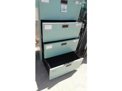 LOTE 331 - 01 ARQUIVO DE AÇO COM 04 GAVETAS. (NO ESTADO) ATENÇÃO! FAZER A VISITAÇÃO ANTES DE ARREMATAR, NÃO SABEMOS SE FUNCIONA, LEILÃO NÃO TEM GARANTIA E NEM DEVOLUÇÃO, SUJEITO A POSSÍVEIS AVARIAS VISÍVEIS/OCULTAS E/OU AUSÊNCIA DE COMPONENTES.