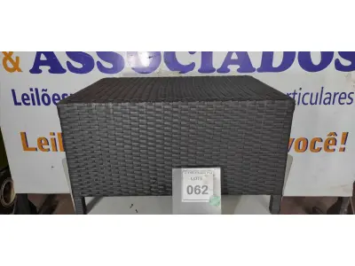 LOTE 062 - 01 MESA DE CENTRO DE JARDIM. (NO ESTADO EM QUE SE ENCONTRA. SUJEITO A AVARIAS OCULTAS/VISÍVEIS.) BJ7398P