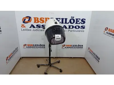 LOTE 300 - 01 SECADOR DE CABELO PROFISSIONAL MARCA MEGABELL. (NO ESTADO) ATENÇÃO! FAZER A VISITAÇÃO ANTES DE ARREMATAR, NÃO SABEMOS SE FUNCIONA, LEILÃO NÃO TEM GARANTIA E NEM DEVOLUÇÃO, SUJEITO A POSSÍVEIS AVARIAS VISÍVEIS/OCULTAS E/OU AUSÊNCIA DE COMPONENTES.